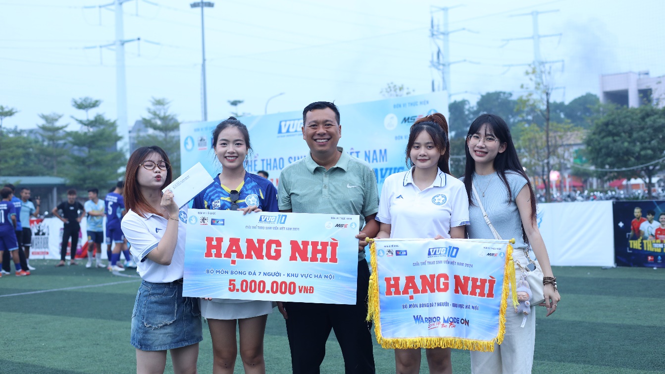 A group of people holding signs AI-generated content may be incorrect.